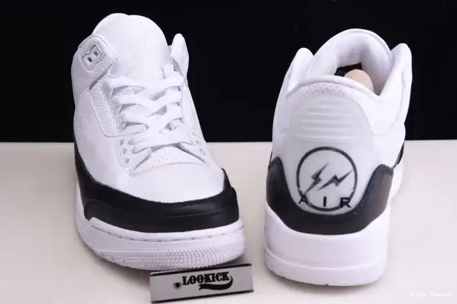 Kicked Out Shoe Store FRAGMENT DA3595-100 JORDAN 3 AIR 0613